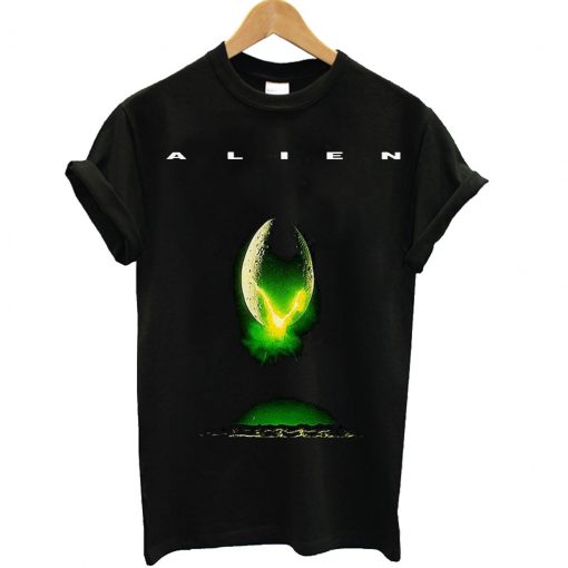 Alien in Space Nobody Can Hear T Shirt